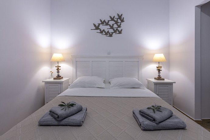 Imagen de la habitación del Comfort Stay Athens Airport Hotel - FREE shuttle from and to the airport. Foto 2