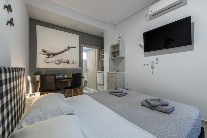 Imagen de la habitación del Comfort Stay Athens Airport Hotel - FREE shuttle from and to the airport. Foto 6