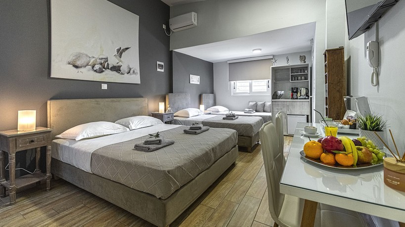 Imagen de la habitación del Comfort Stay Athens Airport Hotel - FREE shuttle from and to the airport. Foto 10