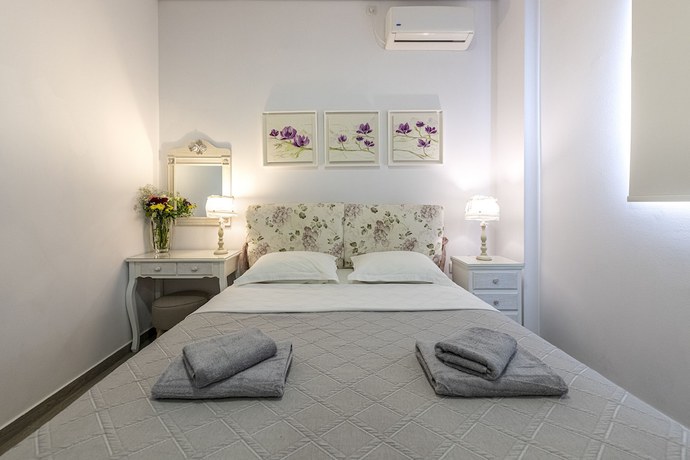 Imagen de la habitación del Comfort Stay Athens Airport Hotel - FREE shuttle from and to the airport. Foto 11
