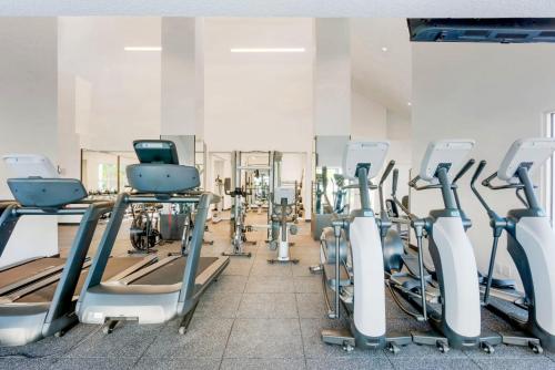 Imagen general del Comfy Apartments at Sheridan Ocean Club in Florida. Foto 2