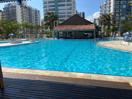 Imagen general del Condomínio Ocean Park módulo 6 proximo a praia e shopping Riviera de São Lourenço. Foto 1