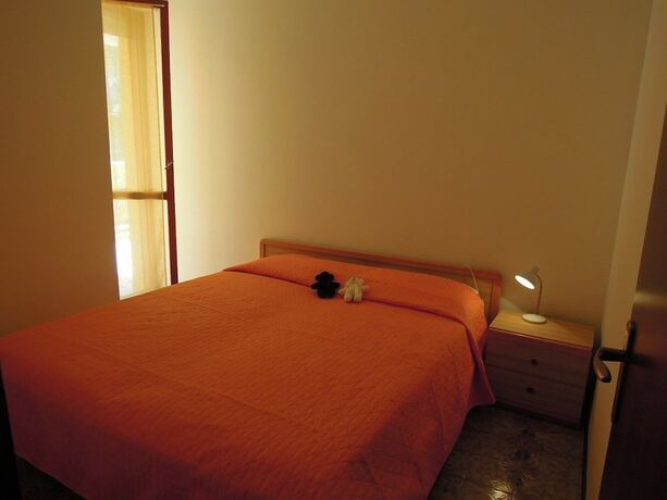 Imagen general del Condominio Carina. Foto 2