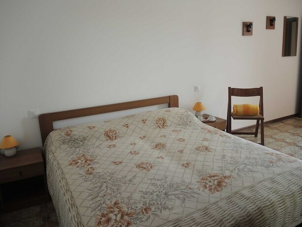 Imagen general del Condominio Carina. Foto 20