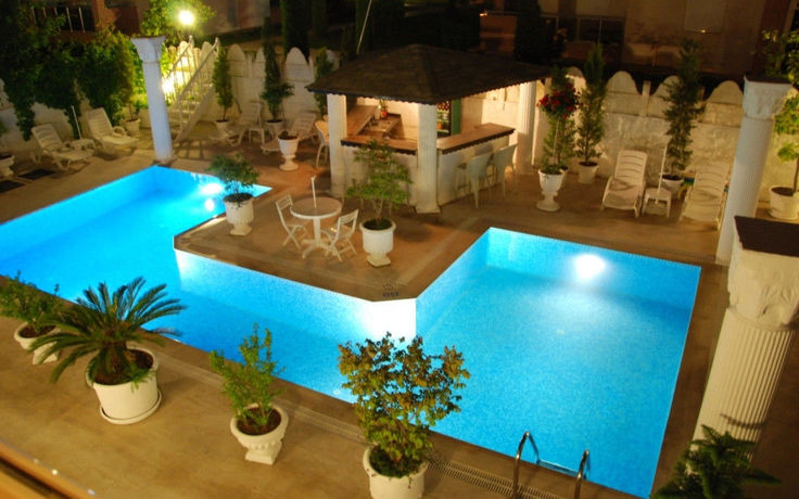 Imagen del bar/restaurante del Conny's Boutique Hotel - Adults Only. Foto 3