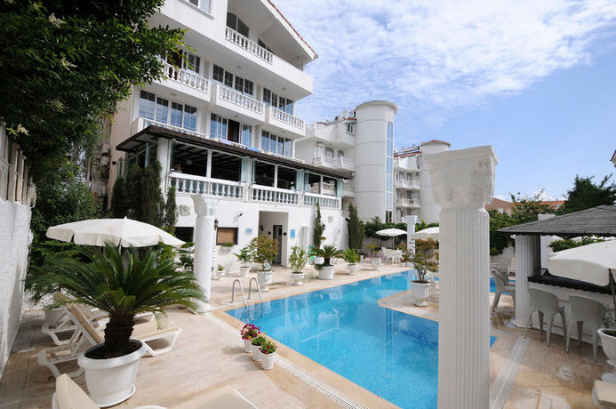 Imagen de los exteriores del Conny's Boutique Hotel - Adults Only. Foto 13