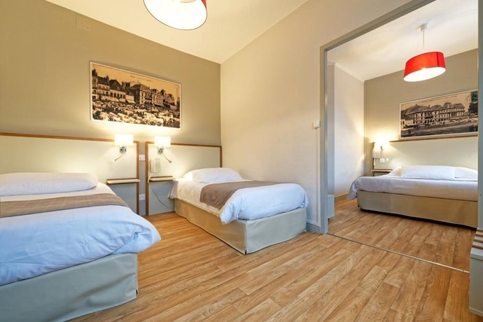 Imagen de la habitación del Contact H&ocirc;tel du Commerce et son restaurant C&ocirc;te &agrave; C&ocirc;te. Foto 10