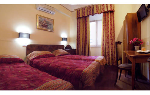 Imagen de la habitación del Conte House. Foto 6