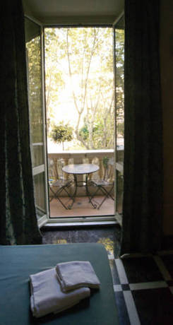 Imagen de la habitación del Conte House. Foto 13