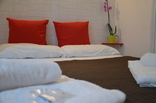 Imagen general del Contemporaneo Rooms. Foto 1