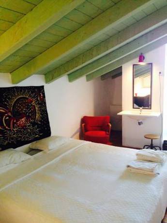 Imagen de la habitación del Convento Senhora Da Vit&oacute;ria. Foto 12