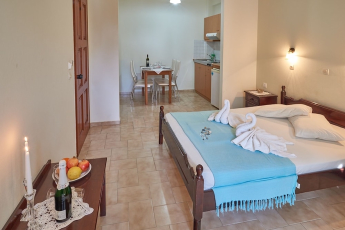 Imagen de la habitación del Corali Studios, Agios Vasileios. Foto 11