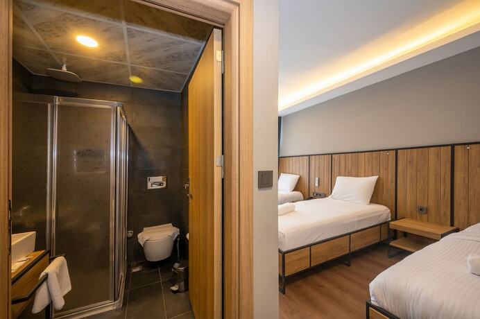 Imagen de la habitación del Corlu Dem Hotel. Foto 13