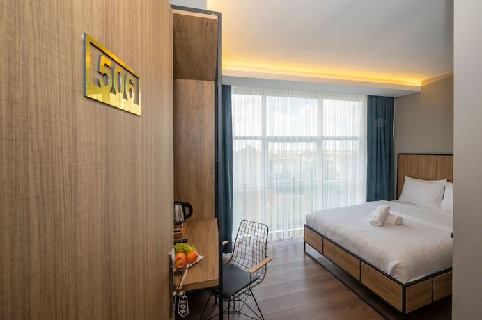 Imagen de la habitación del Corlu Dem Hotel. Foto 18