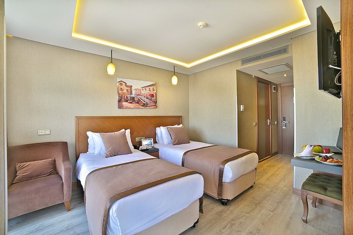 Imagen de la habitación del Corner Hotel. Foto 3