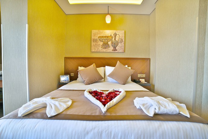 Imagen de la habitación del Corner Hotel. Foto 10