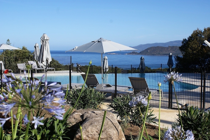Imagen de la piscina del Corsica Paradise. Foto 19