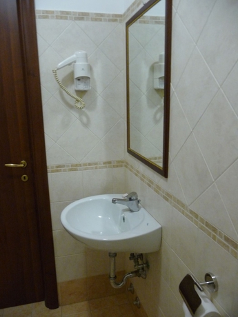 Imagen de la habitación del Corte Aragonese. Foto 14