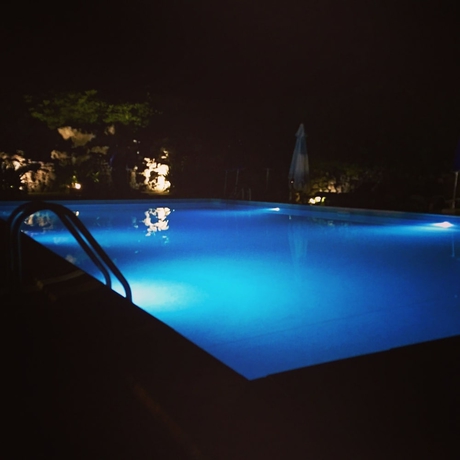 Imagen de la piscina del Corte Aragonese. Foto 18