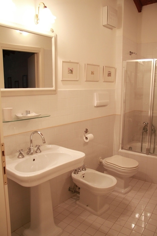 Imagen de la habitación del Corte Marchiori. Foto 6