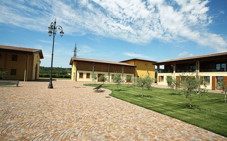 Imagen de los exteriores del Corte San Felice. Foto 10