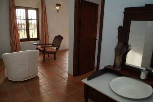 Imagen general del Cortijo El Pozuelo. Foto 4