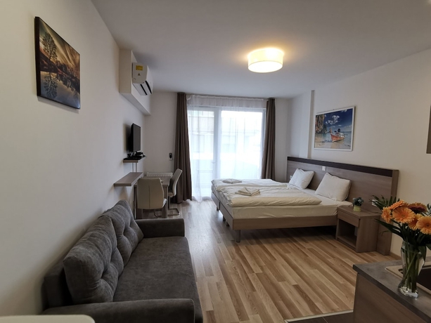 Imagen de la habitación del Corvin Holiday Apartment Hotel. Foto 4