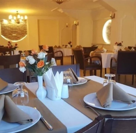 Imagen del bar/restaurante del Coskuntuna Hotel. Foto 5