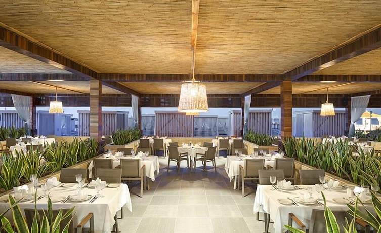 Imagen del bar/restaurante del Cosmos Health Center by Medworld. Foto 3