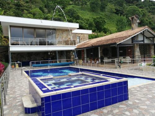 Imagen general del Country House, La Vega. Foto 18