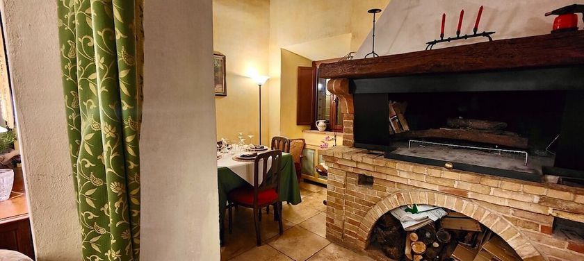 Imagen del bar/restaurante del Country House Monastero le Grazie. Foto 5