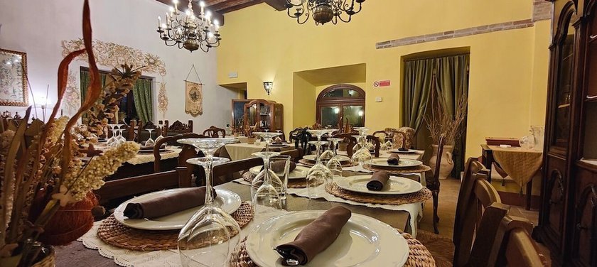 Imagen del bar/restaurante del Country House Monastero le Grazie. Foto 7
