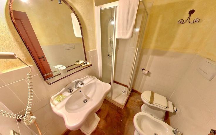 Imagen de la habitación del Country House Monastero le Grazie. Foto 15
