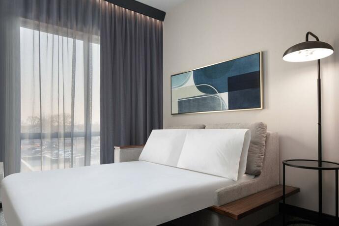 Imagen general del Courtyard by Marriott Lansing Downtown. Foto 8