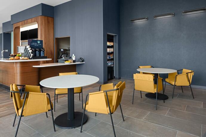 Imagen general del Courtyard by Marriott Lansing Downtown. Foto 13