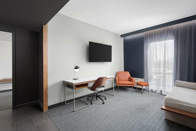 Imagen general del Courtyard by Marriott Lansing Downtown. Foto 19