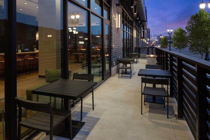 Imagen general del Courtyard by Marriott Lansing Downtown. Foto 30