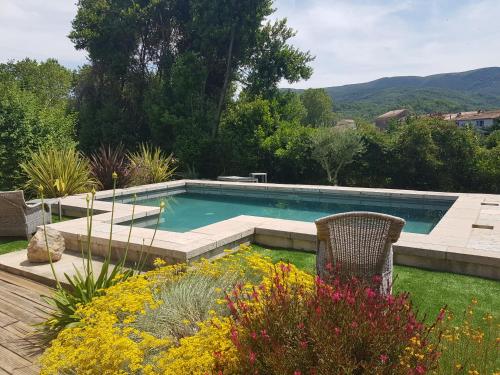 Imagen de la piscina del Couvent D'h&eacute;r&eacute;pian. Foto 18
