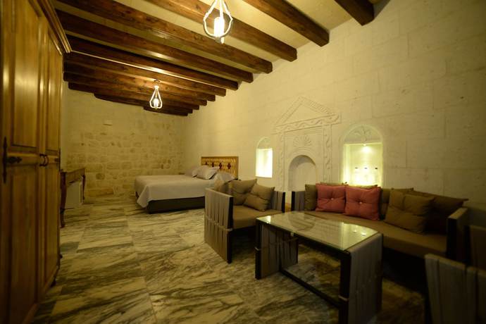 Imagen de la habitación del Crassus Cave Hotel. Foto 17