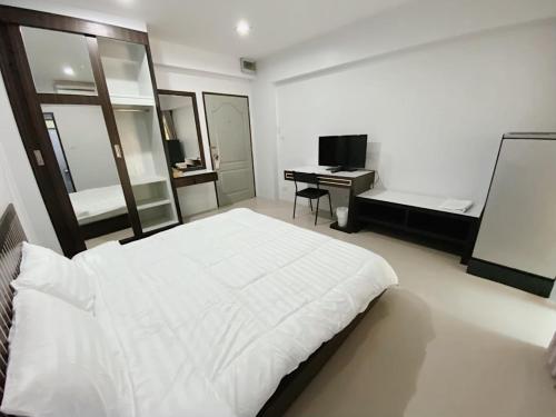 Imagen de la habitación del Creston Grand Hotel Suphan Buri. Foto 18
