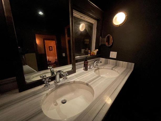 Imagen de la habitación del Crew's Quarters: Ptown's Only All-male Guesthouse. Foto 5