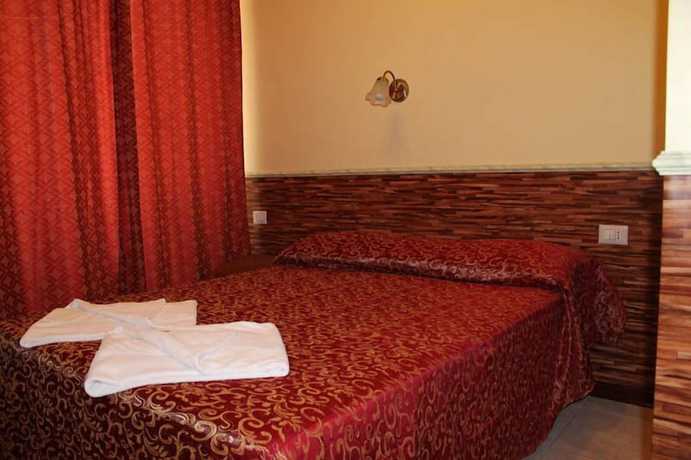 Imagen de la habitación del Cristina Rooms. Foto 8