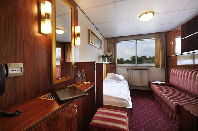 Imagen de la habitación del Crossgates Hotelship Altstadt - D&uuml;sseldorf. Foto 5