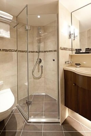 Imagen de la habitación del Crossgates Hotelship Altstadt - K&ouml;ln. Foto 10