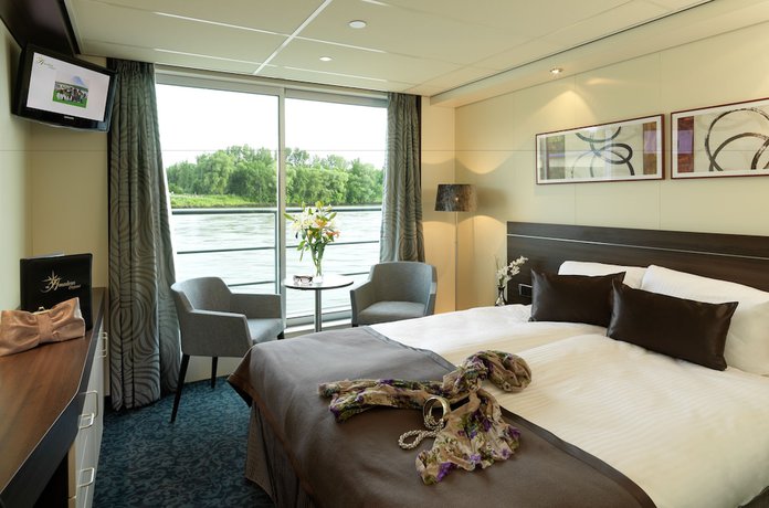 Imagen general del Crossgates Hotelship Medienhafen - Düsseldorf. Foto 1