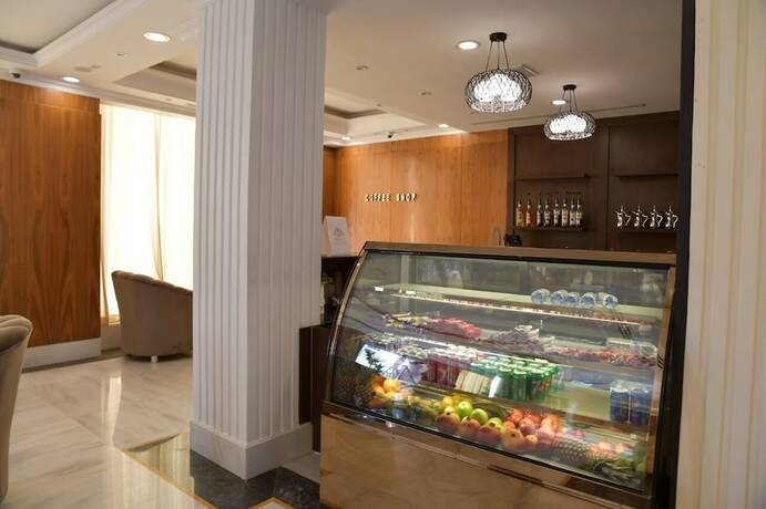 Imagen general del Crown City Hotel. Foto 2