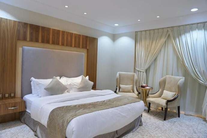 Imagen de la habitación del Crown City Hotel. Foto 19