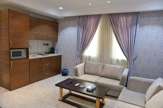 Imagen de la habitación del Crown City Hotel. Foto 20