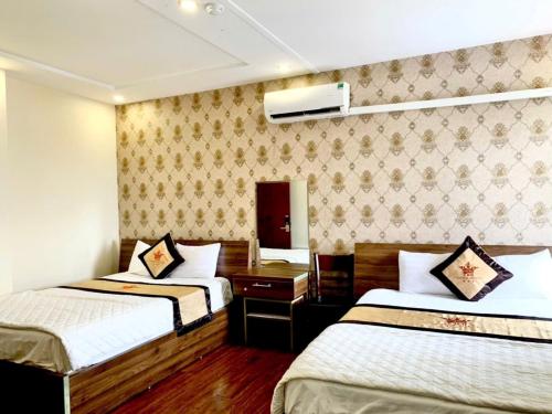Imagen general del Crown Hotel. Foto 1