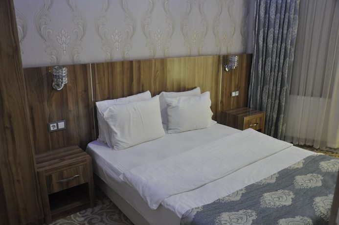 Imagen de la habitación del Crystall Hotel. Foto 5